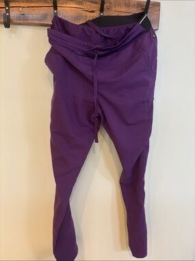 Grey’s Anatomy Scrub Pants-purple